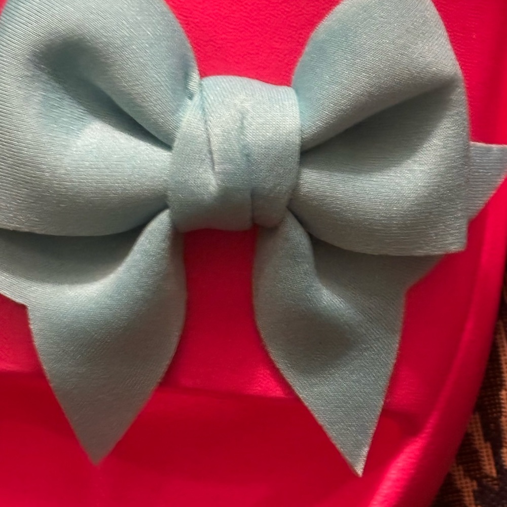 SHEIN Bright Pink Sandals with Blue Bows - Picture 2 of 3